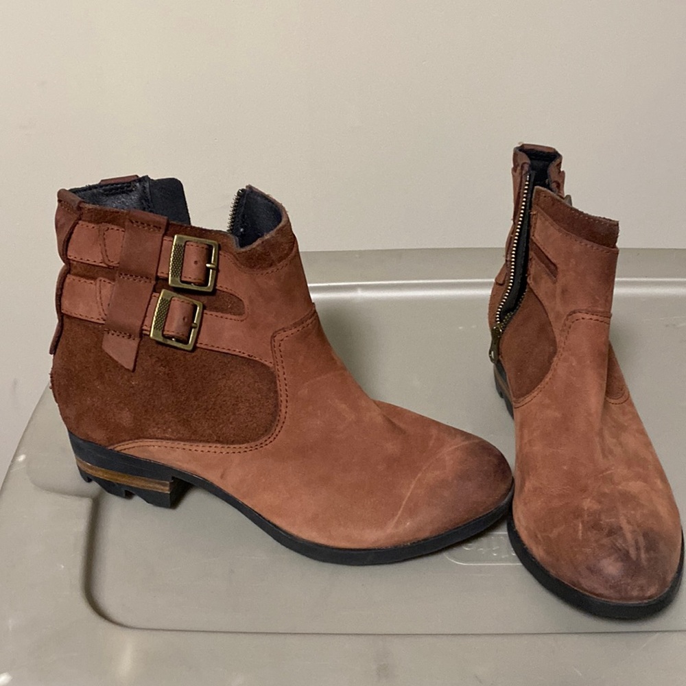 Sorel ankle boots